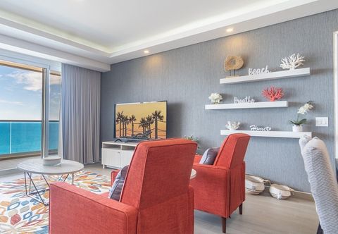 อื่นๆ Panoramic Beach Front Condo Verano 1704