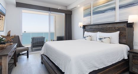 Others 2 Splash in The New Lazy River and Sleep In Luxury Encantame Towers C 1202