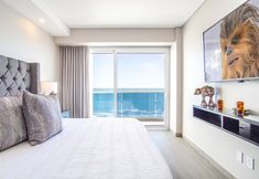 其他 2 May The Force Be With You! The Galaxy Star Wars Theme at Encantame Towers C801