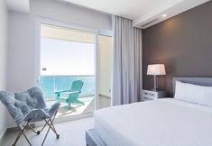 Lain-lain 4 Splash in The New Lazy River and Sleep In Luxury Encantame C-1104