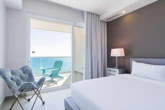 Lain-lain 4 Splash in The New Lazy River and Sleep In Luxury Encantame C-1104