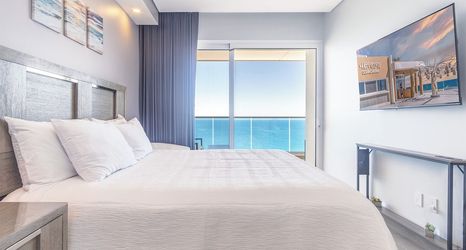 อื่นๆ 2 2 BDR Encantame Towers Viento 2004