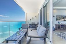 Khác Relax in This Modern Ocean Front Condo Encantame E1404