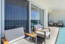 Lainnya Looking for the Perfect Scape From the City? Peaceful 2 Bedroom Condo Verano 804