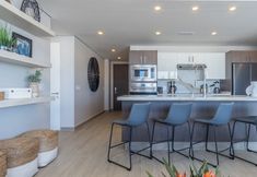 Others 6 Encantame Towers Viento 105