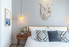 Others 3 Encantame Towers Viento 1502