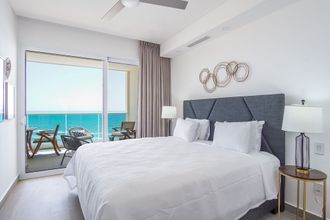 其他 4 Condo With Expansive Ocean View Encantame Towers 1402