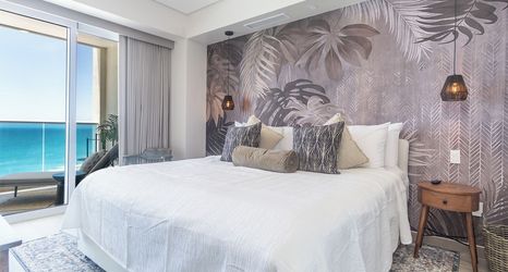 Others 2 Exceptional one Bedroom Condominium Viento 803 - Encantame Towers