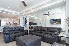 Others Lavish 1 Bedroom Beach Front Condominium Encantame C-1603