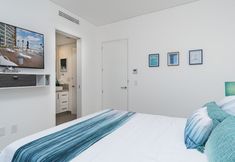 その他 2 Impressive & Beautiful 3 Bedroom end Unit Ocean Front Encantame C-1901