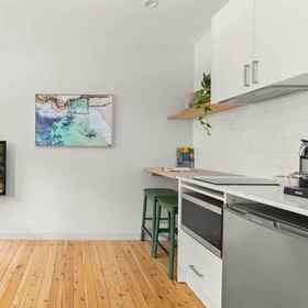 Primary image 1 โมเดิร์น 1 ห้องนอน ใกล้ชายหาดเพียงไม่กี่นาที, โรงแรม & ที่พัก Bondi to Bronte Coastal Walk