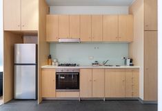 Others 7 Chic Apartment in Heart of Adelaide