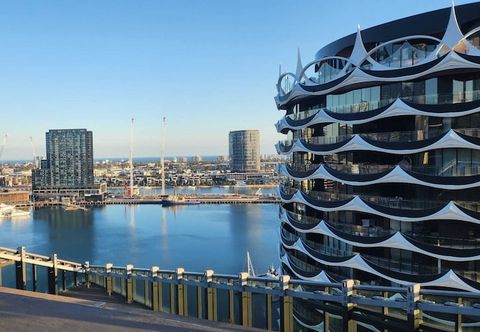 Others Bright 2-bed Retreat With Pool, Gym & Sauna Access