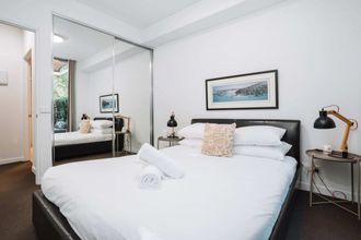 Others 4 Comfy 1-bed With Spacious Courtyard & Parking