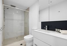 Others 5 Contemporary 1-bed With Pool Near Brisbane River