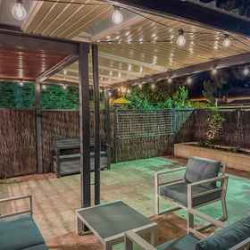 Primary image 1 Bright & Airy Adelaide Retreat With Courtyard, Hotel Brougham Gardens