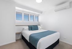 Khác 6 ULTIQA Points North