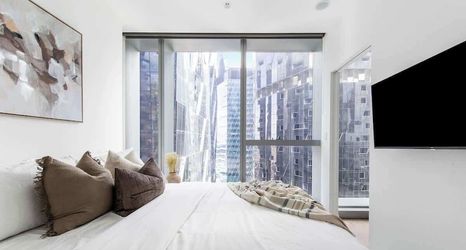 Others 2 Chic 2BR Apt Opposite Southern Cross, City Views