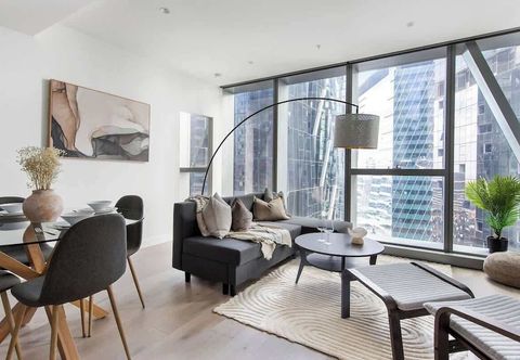 Others Chic 2BR Apt Opposite Southern Cross, City Views