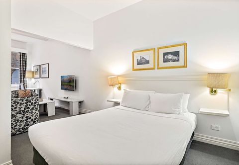 Others Inner-city Studio - Walk to Everything!