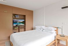 Others 5 Central Bondi Studio With Rooftop Pool Access