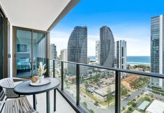 Others 6 Elegant 2-bed With Stunning Views, Pool, Bbq, Gym