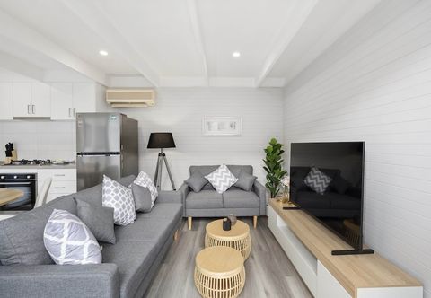 Lain-lain 2-bed Rosebud Apartment With BBQ & Garden