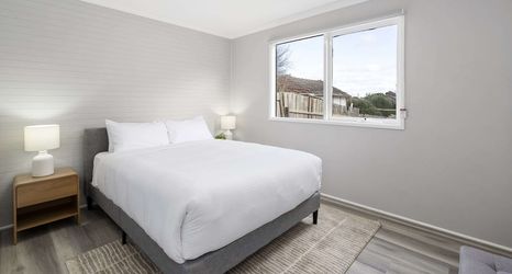 Lain-lain 2 2-bed Rosebud Apartment With BBQ & Garden