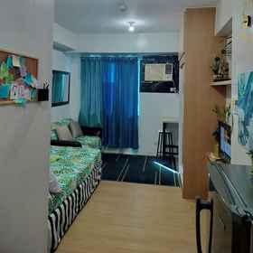 Primary image 1 Luxurious City View Condo for Rent in Quezon City, Bureau of Internal Revenue District Office No. 45 Hotels
