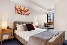 อื่นๆ Family Unit With Balcony, Free Trams to CBD Sights