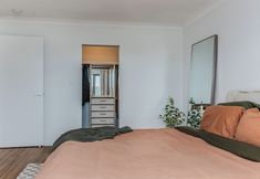 Others 3 Layback on Marine