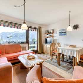 Room 1 Panorama Ferienwohnung Tschengla, Sankt Anton im Montafon Hotels