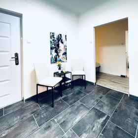 Primary image12BR 1LR Apartment for 5 Peaceful Stay,Cobenzl Aussicht飯店