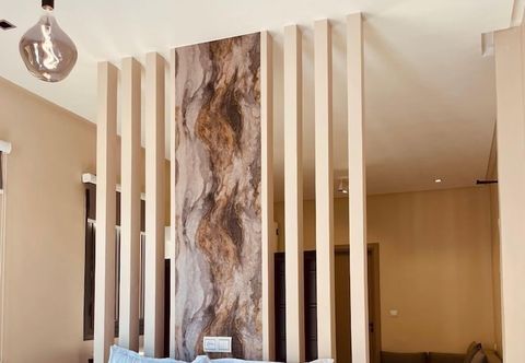 Others Relax family Signature