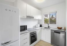 Others 6 Thirty-Nine Albatross