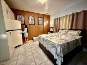 Others 4 Axon Cozy Modern House Grey Near The Walking Street