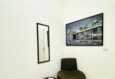 其他 2 4BR Apartment for 8 Near FAC Platz