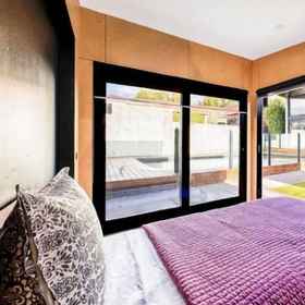 Primary image1Camberwell Holiday Home With Pool,曼宁汉姆飯店