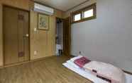 Others 3 Go Woon Dang Hanok Guest House