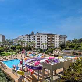 Primary image1皇家花園海灘飯店 - 全包式,科纳克利钟楼广场飯店