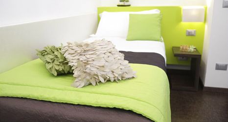 Others 2 Live09 B&B Design