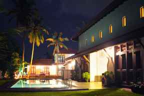 Airport Villa