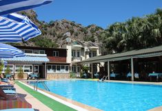 Lain-lain 2 Canada Hotel & Bungalows