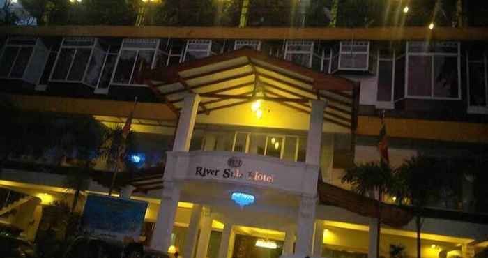 Khác River Side Hotel