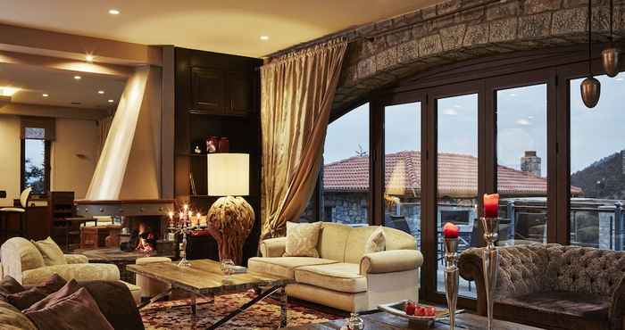 Lainnya Nefeles Mainalon Luxury Residences & Lounge