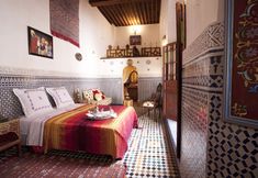 기타 7 Riad Kettani