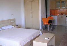 Others 3 Kleanthi Studios