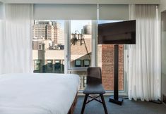 อื่นๆ 7 Arlo NoMad