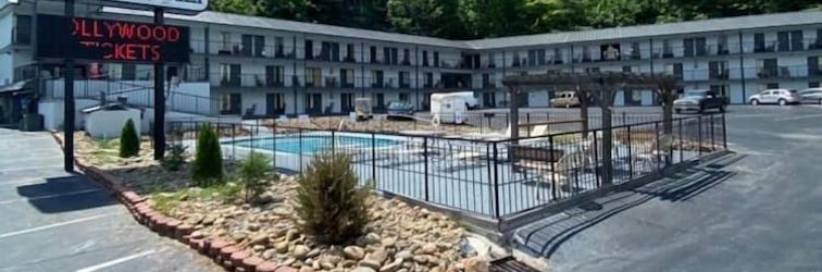 Lain-lain Bear Mount Inn & Suites