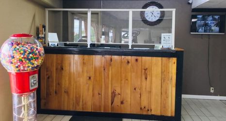 อื่นๆ 2 Bear Mount Inn & Suites